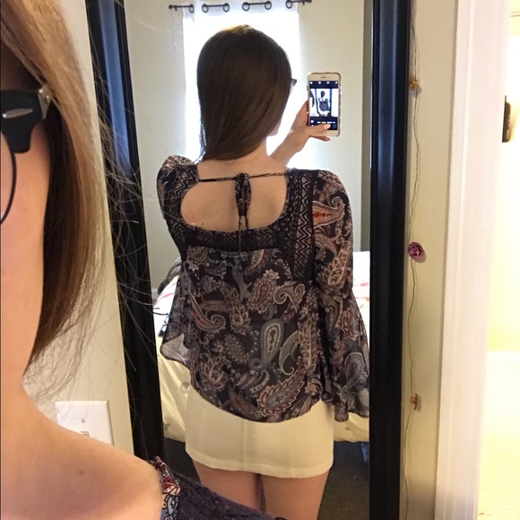 Super cute vintage looking top - Picture 2 of 4